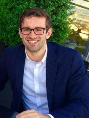 Dr. (Philipp) Schneider